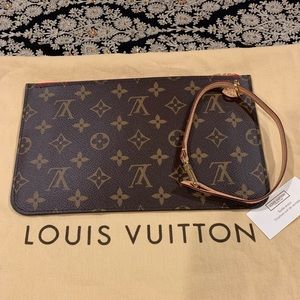LV neverfull pouch